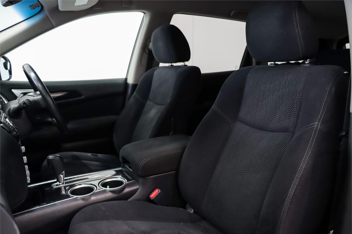 2015 Nissan Pathfinder ST R52