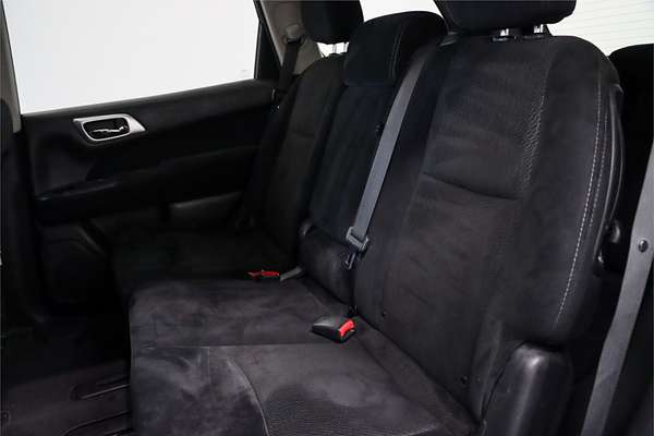 2015 Nissan Pathfinder ST R52