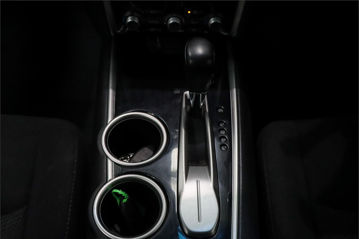 2015 Nissan Pathfinder ST R52