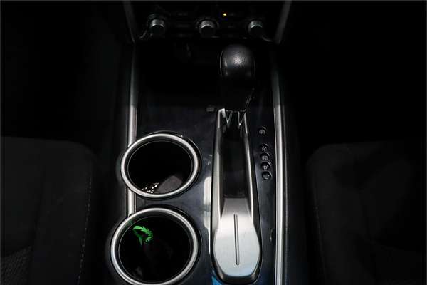 2015 Nissan Pathfinder ST R52