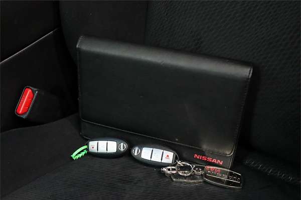 2015 Nissan Pathfinder ST R52