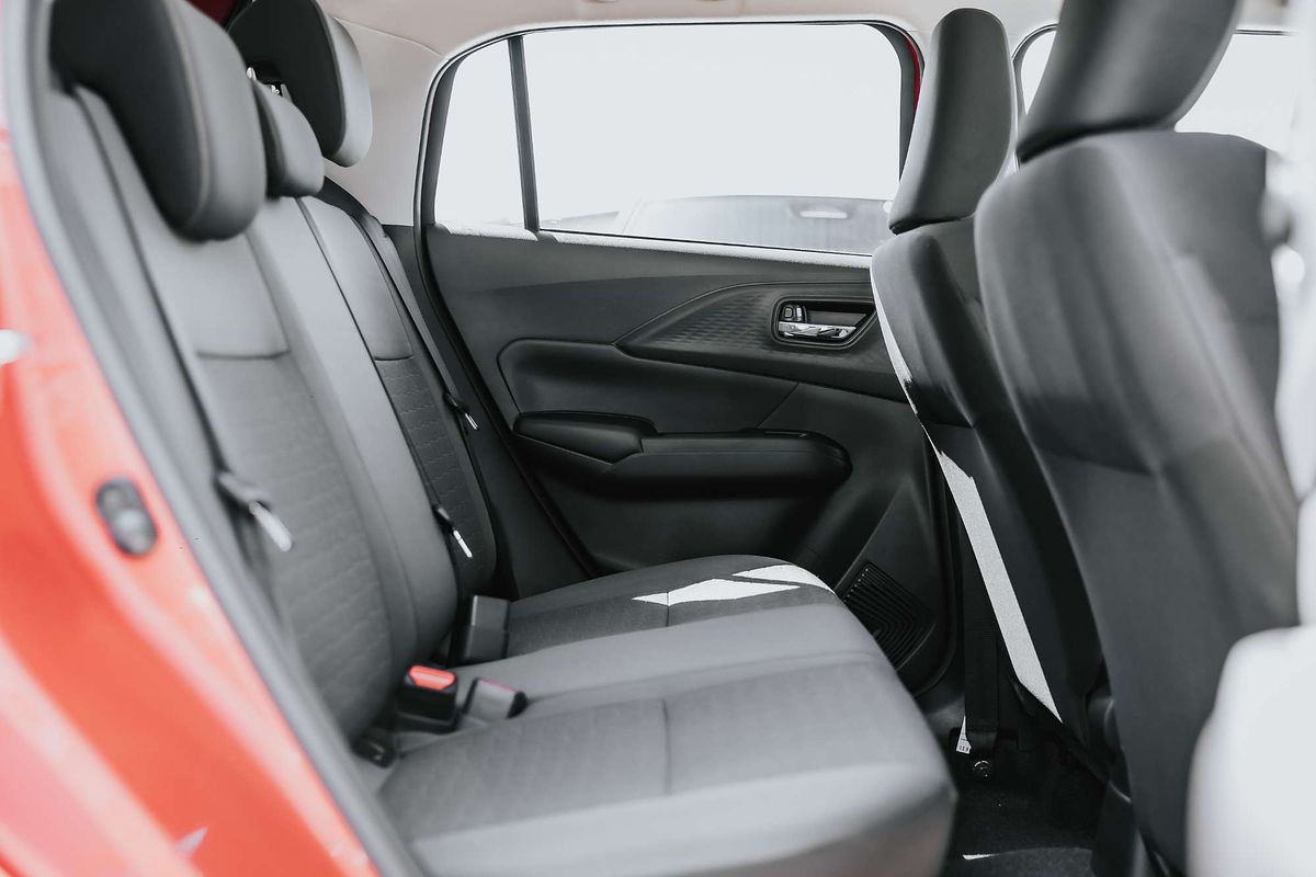 2025 Suzuki Swift Hybrid Plus UZ