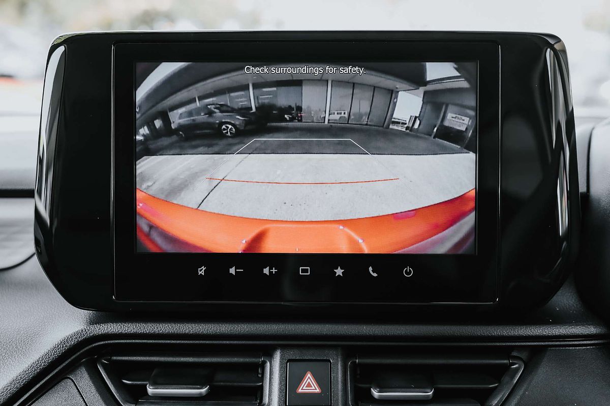 2025 Suzuki Swift Hybrid Plus UZ