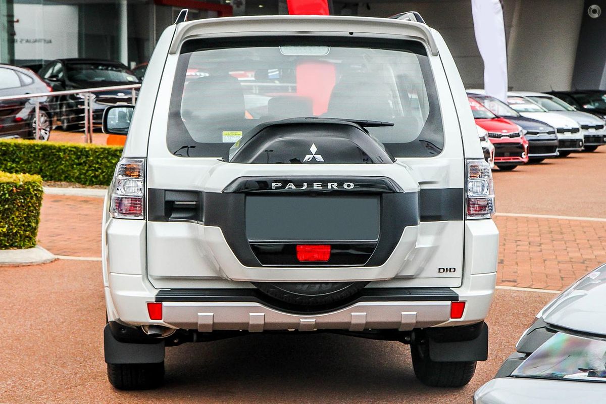 2021 Mitsubishi Pajero GLX NX