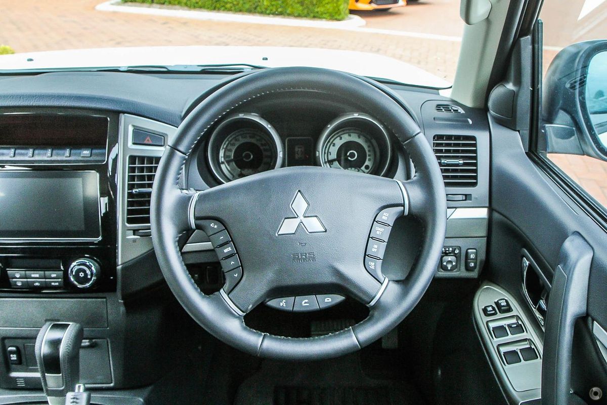 2021 Mitsubishi Pajero GLX NX