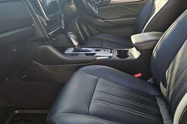 2022 Isuzu MU-X LS-T