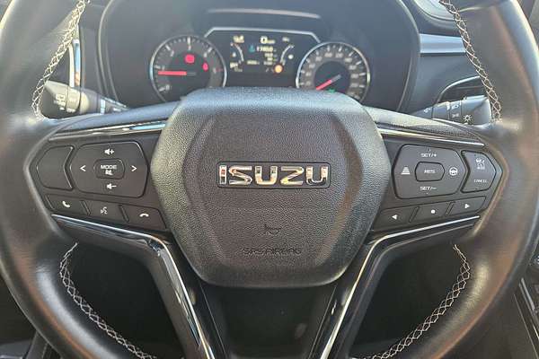 2022 Isuzu MU-X LS-T