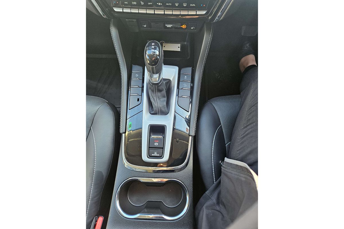 2022 Isuzu MU-X LS-T