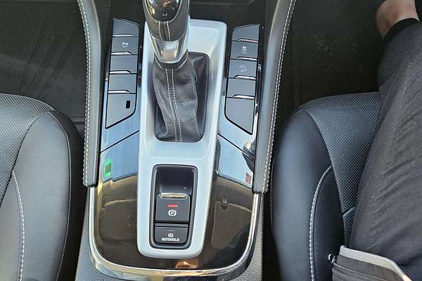 2022 Isuzu MU-X LS-T
