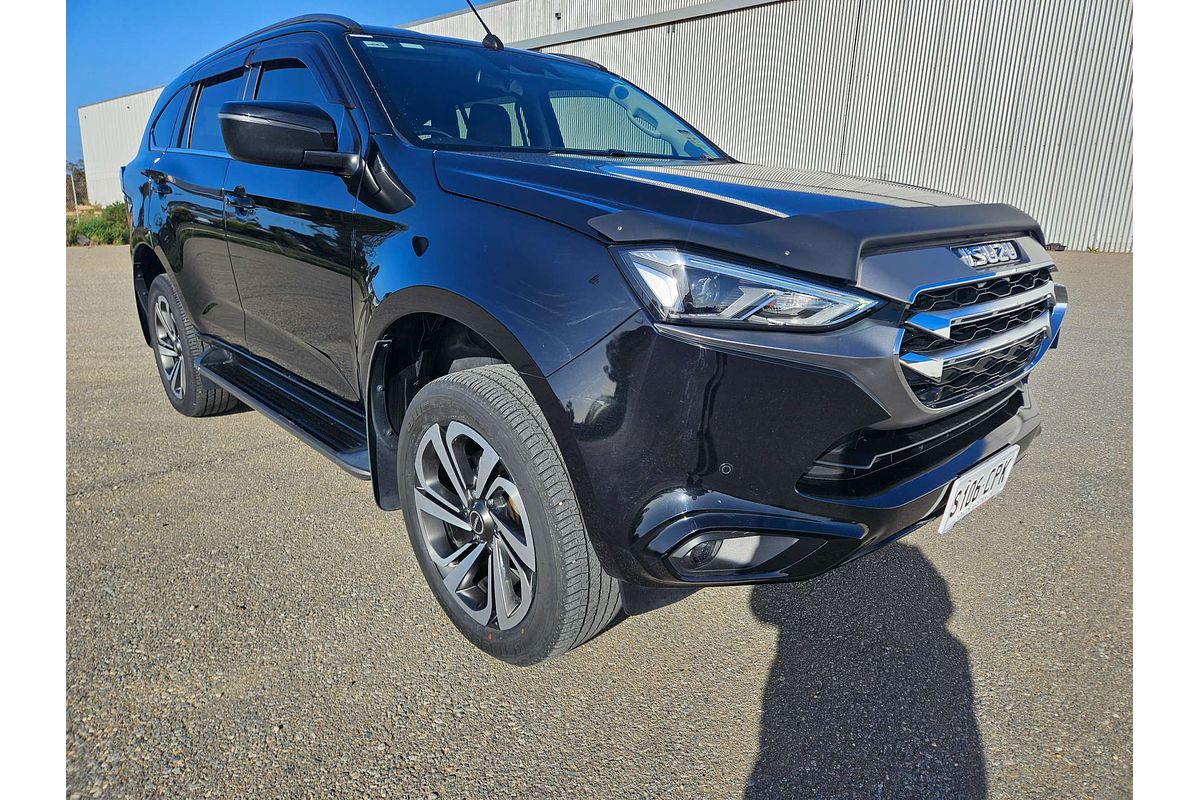 2022 Isuzu MU-X LS-T