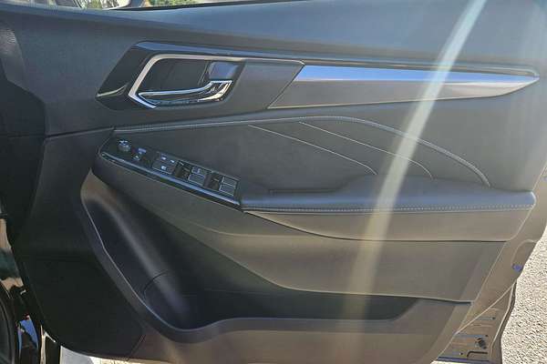 2022 Isuzu MU-X LS-T