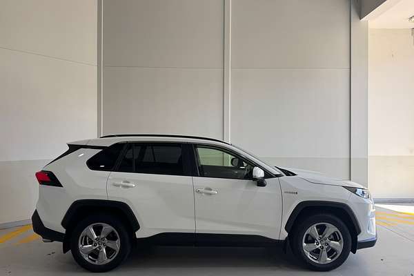 2020 Toyota RAV4 GXL AXAH52R