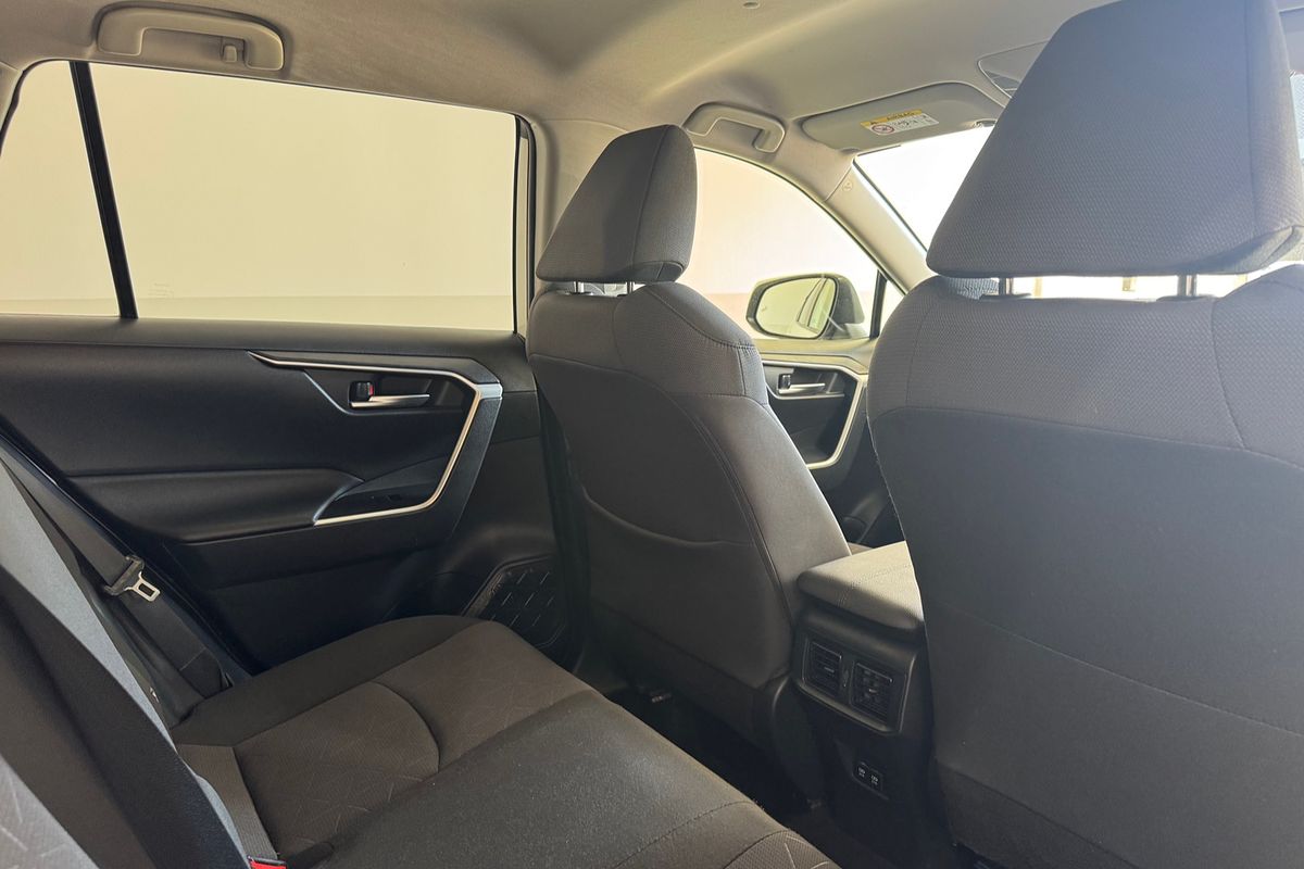 2020 Toyota RAV4 GXL AXAH52R