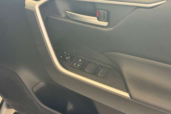 2020 Toyota RAV4 GXL AXAH52R