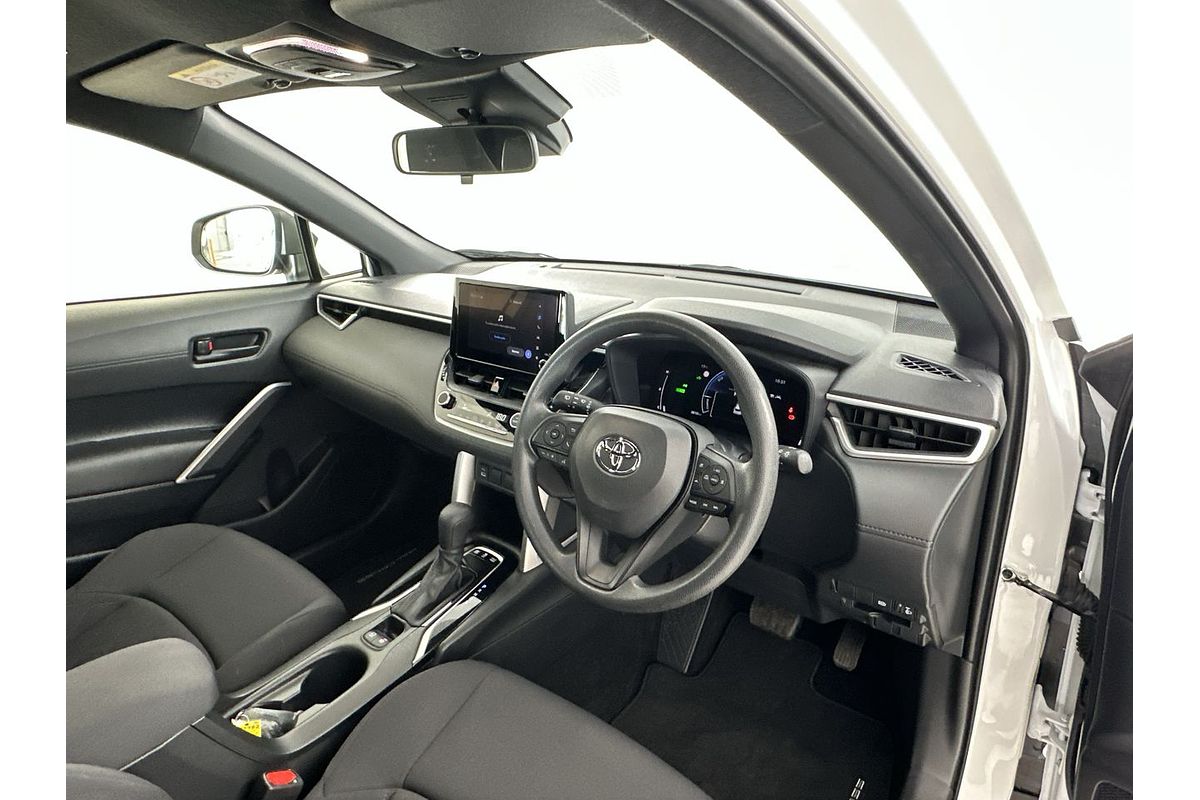 2024 Toyota Corolla Cross GX MXGH10R