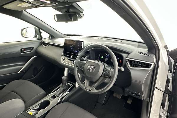 2024 Toyota Corolla Cross GX MXGH10R