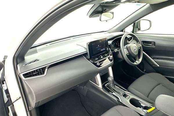 2024 Toyota Corolla Cross GX MXGH10R