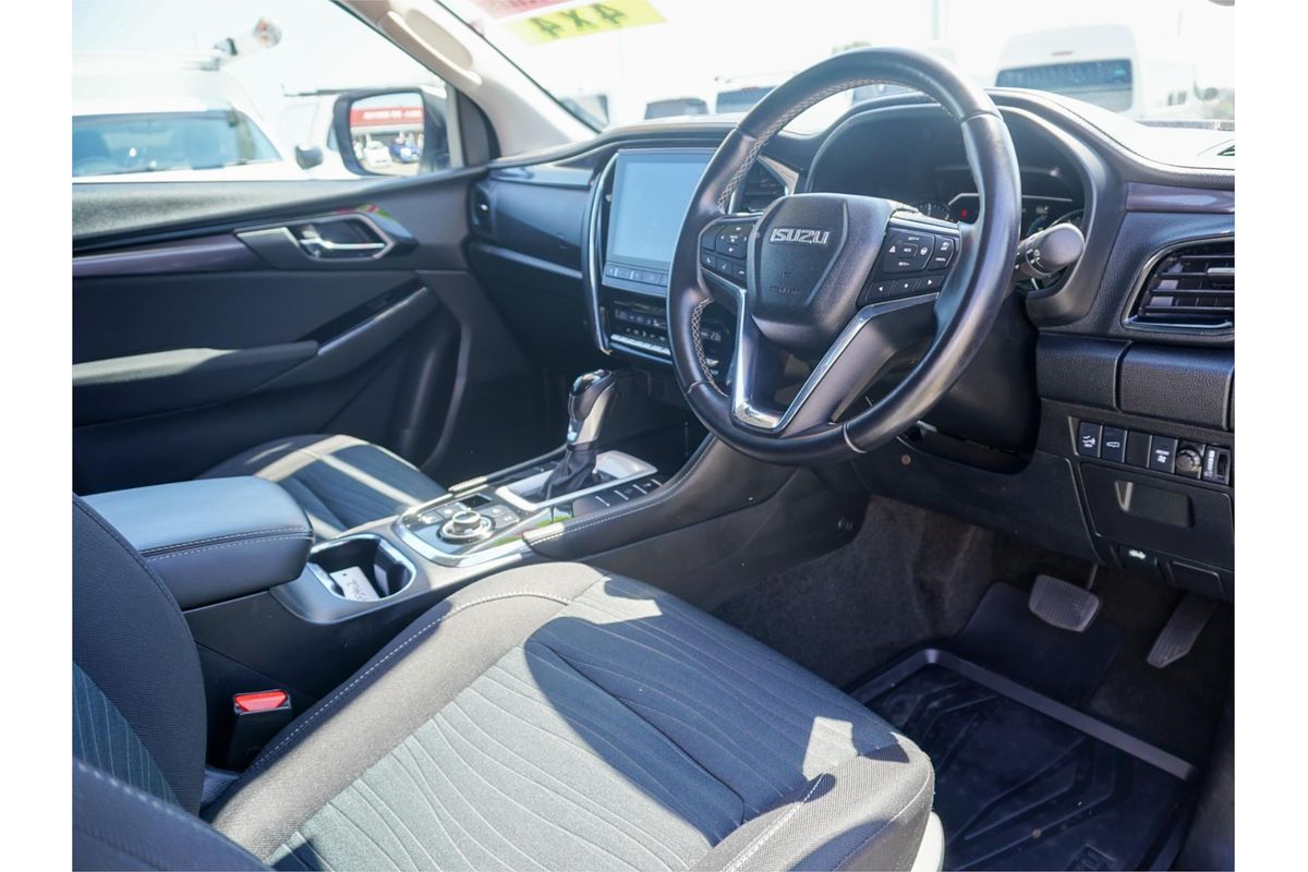 2023 Isuzu MU-X LS-U