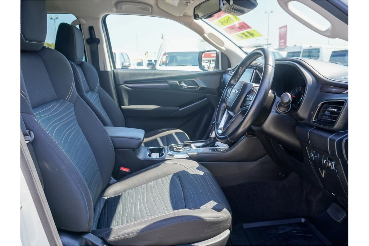 2023 Isuzu MU-X LS-U