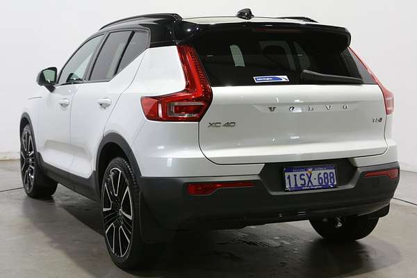 2020 Volvo XC40 T5 R-Design