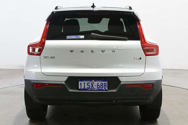 2020 Volvo XC40 T5 R-Design