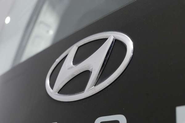 2022 Hyundai STARIA LOAD US4.V1