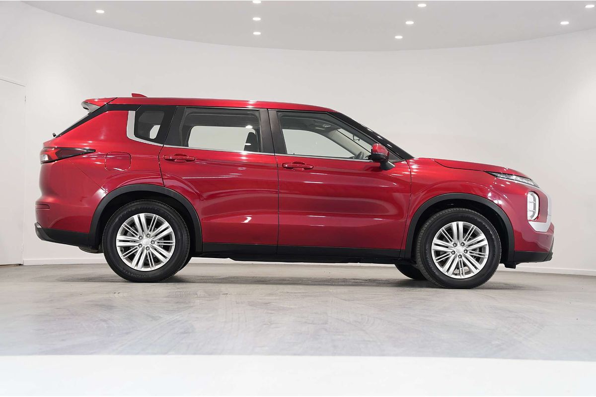2021 Mitsubishi Outlander ES ZM