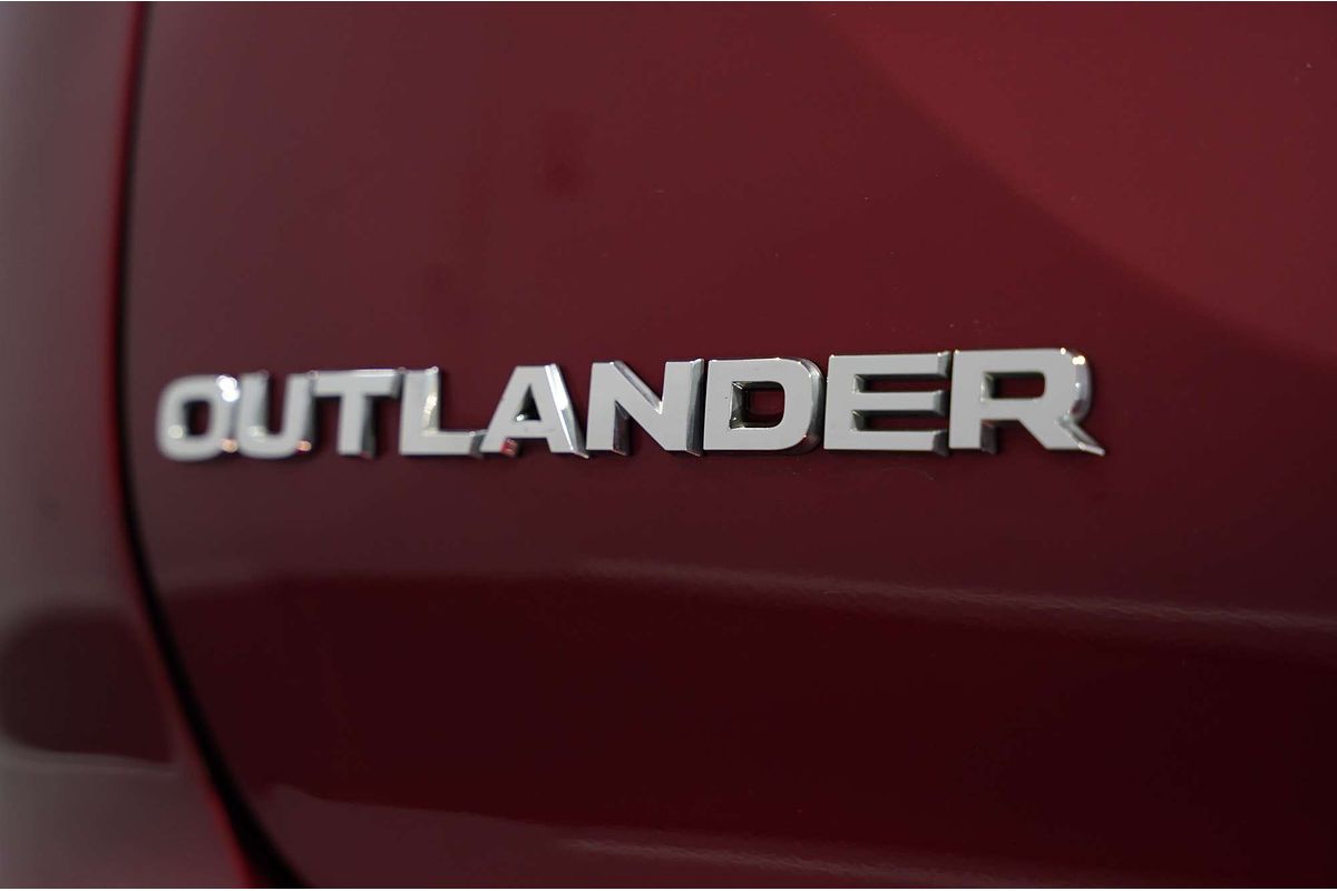 2021 Mitsubishi Outlander ES ZM