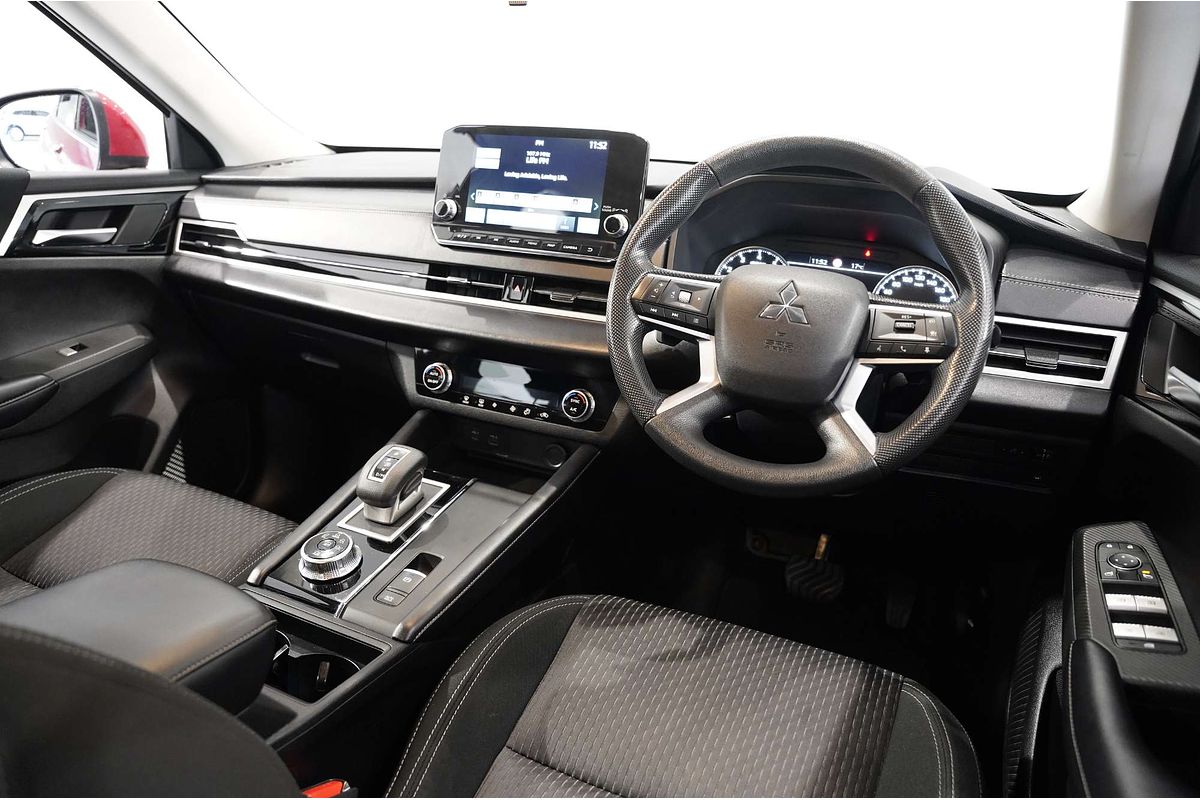 2021 Mitsubishi Outlander ES ZM