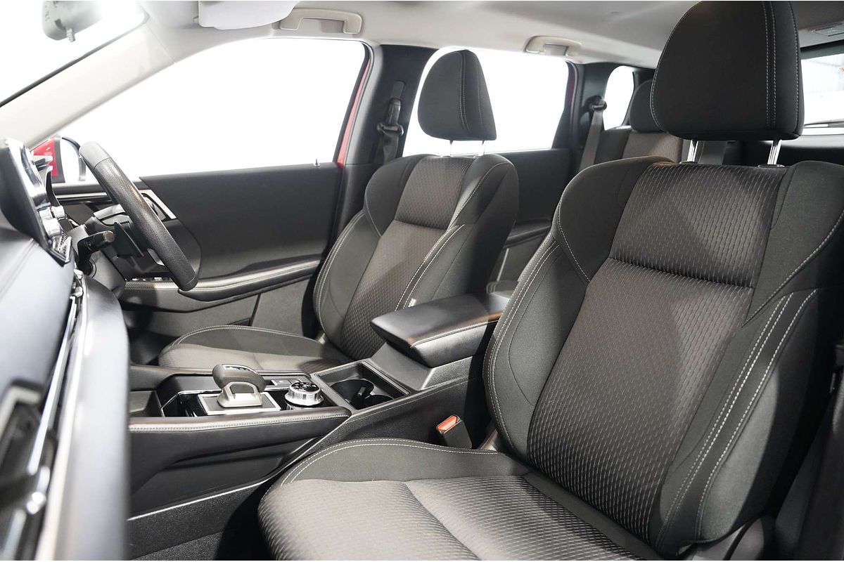 2021 Mitsubishi Outlander ES ZM