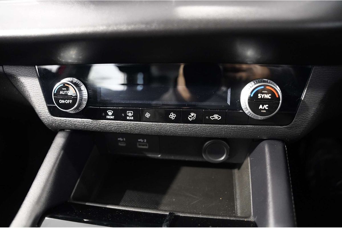 2021 Mitsubishi Outlander ES ZM