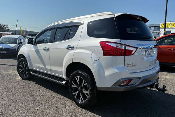 2020 Isuzu MU-X LS-T