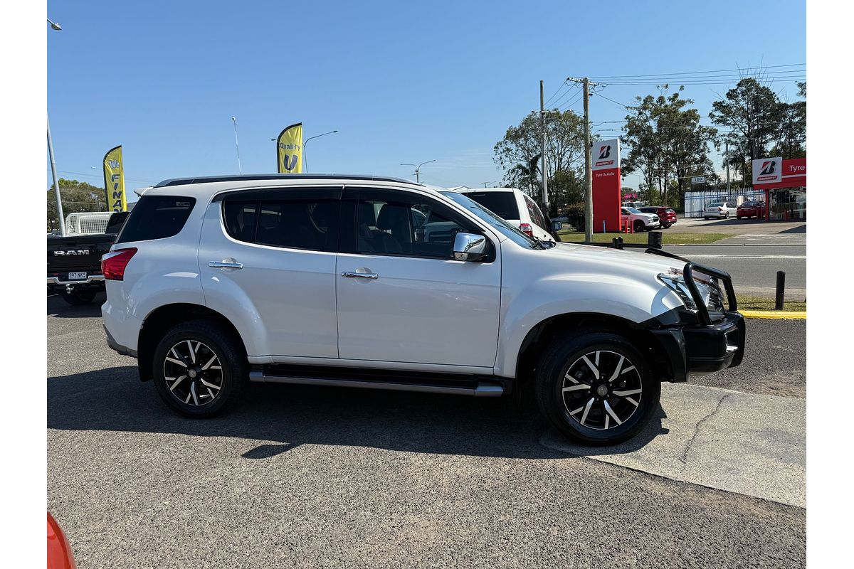2020 Isuzu MU-X LS-T