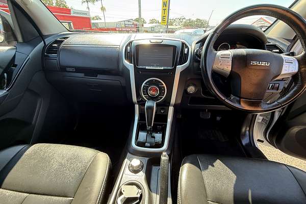 2020 Isuzu MU-X LS-T