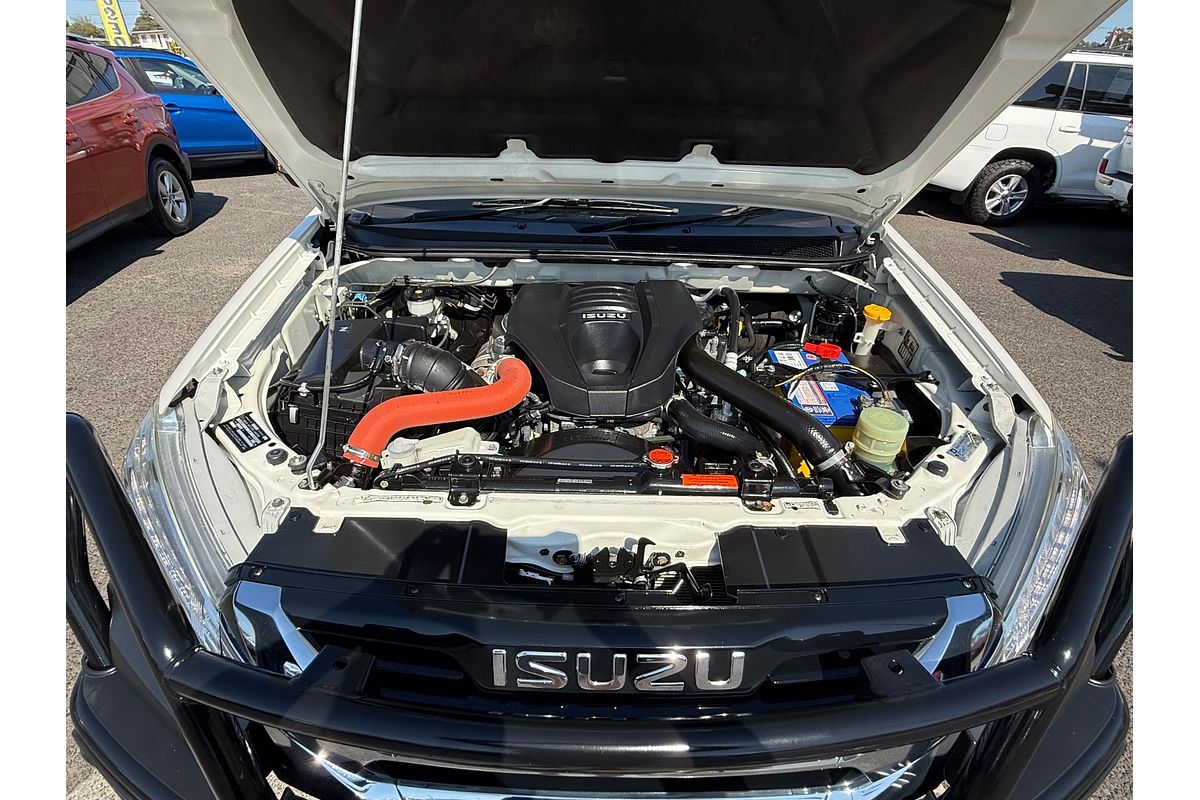 2020 Isuzu MU-X LS-T