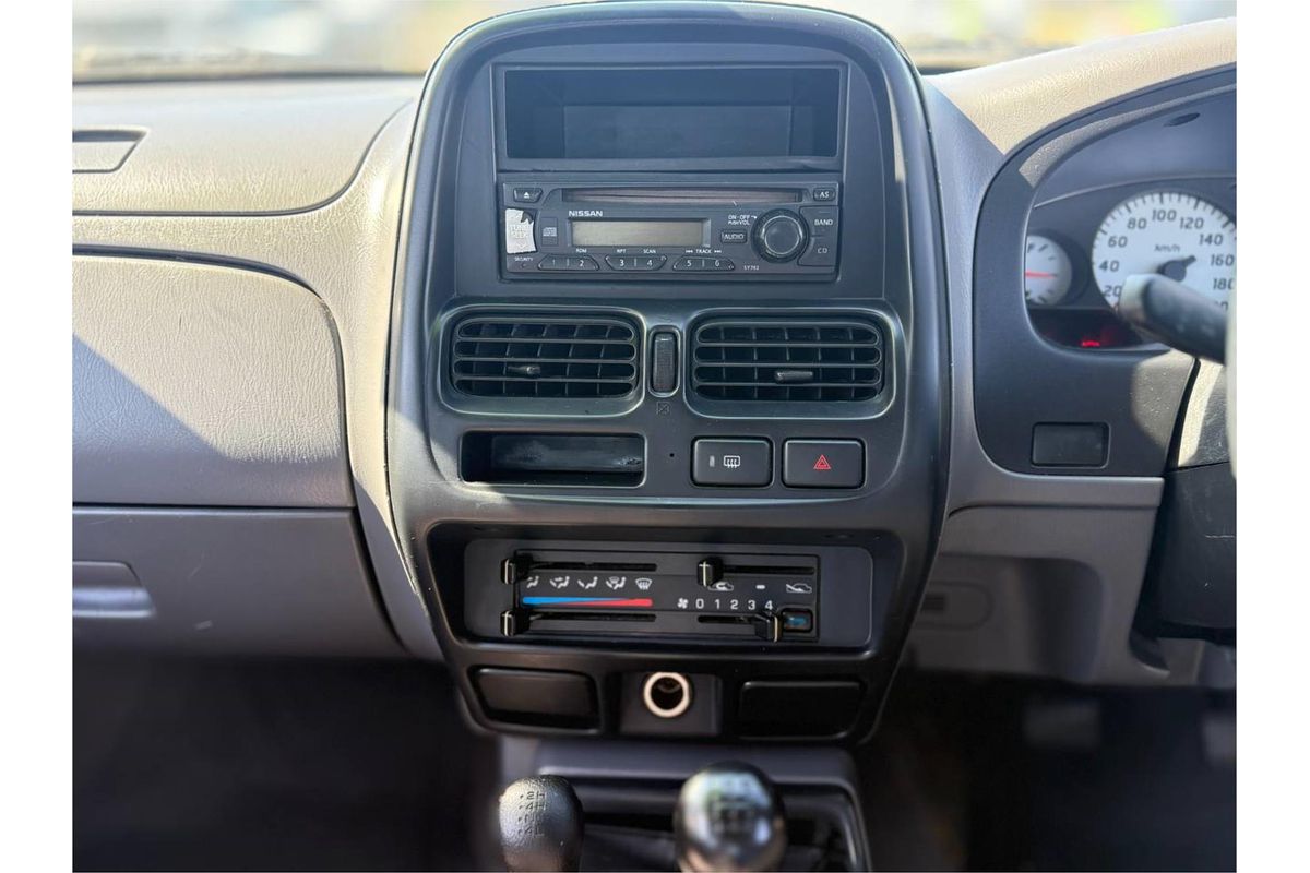 2003 Nissan Navara ST-R D22 4X4