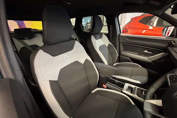 2025 Renault Duster Techno X1311
