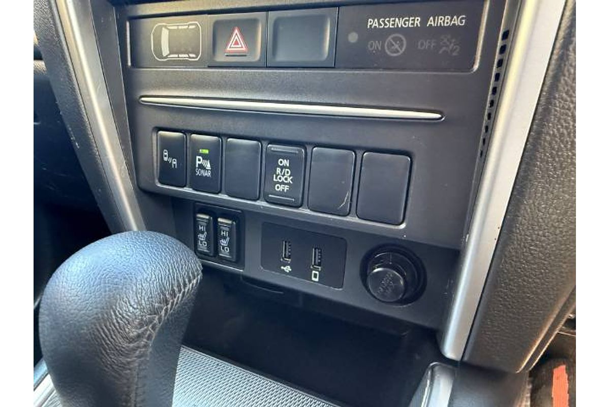 2021 Mitsubishi Triton GSR MR 4X4