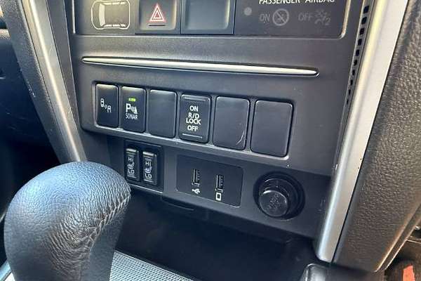 2021 Mitsubishi Triton GSR MR 4X4