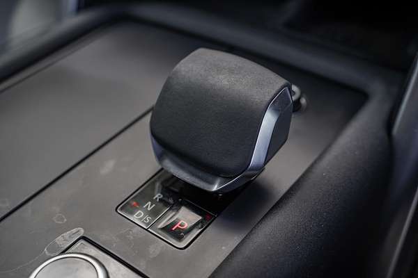 2023 Land Rover Discovery P360 Dynamic HSE Series 5