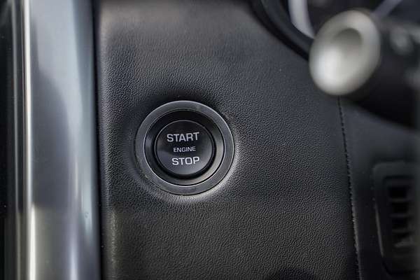 2023 Land Rover Discovery P360 Dynamic HSE Series 5