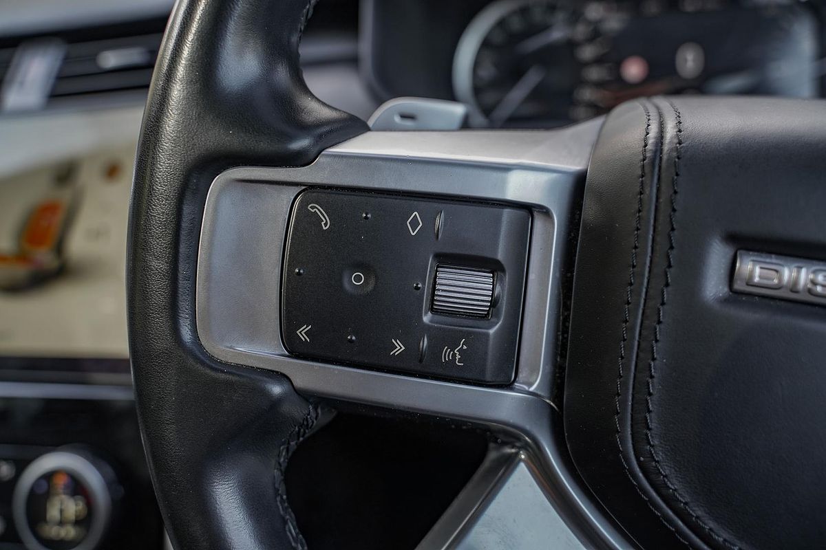 2023 Land Rover Discovery P360 Dynamic HSE Series 5
