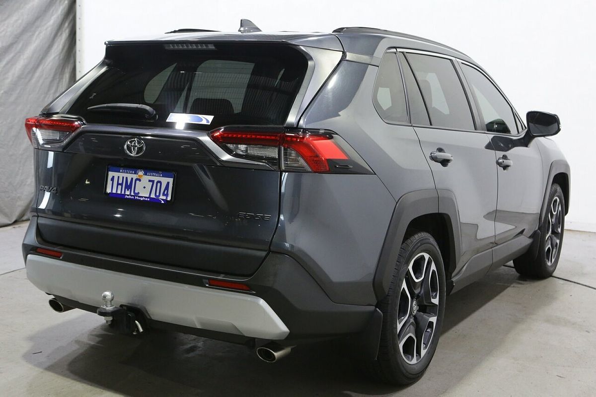 2020 Toyota RAV4 Edge AXAA54R