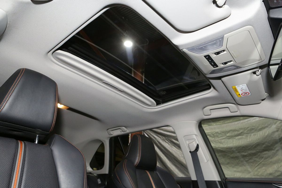 2020 Toyota RAV4 Edge AXAA54R