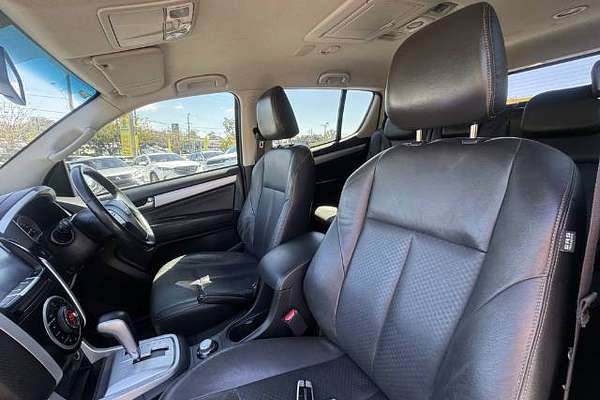 2016 Isuzu MU-X LS-T