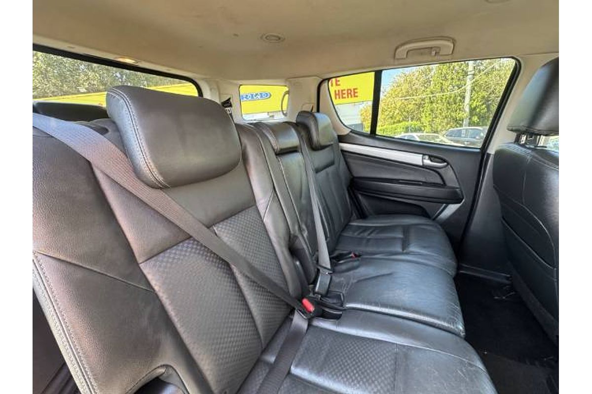2016 Isuzu MU-X LS-T