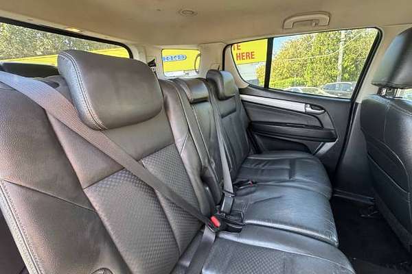 2016 Isuzu MU-X LS-T