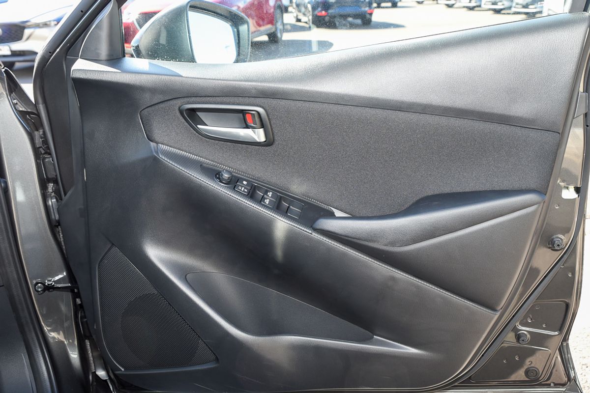 2025 Mazda 2 G15 Evolve DJ Series