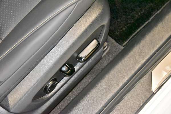 2022 Lexus ES ES250 Luxury AXZA10R