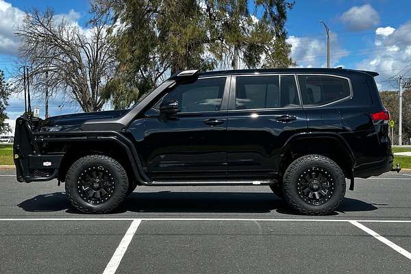 2021 Toyota Landcruiser GX FJA300R